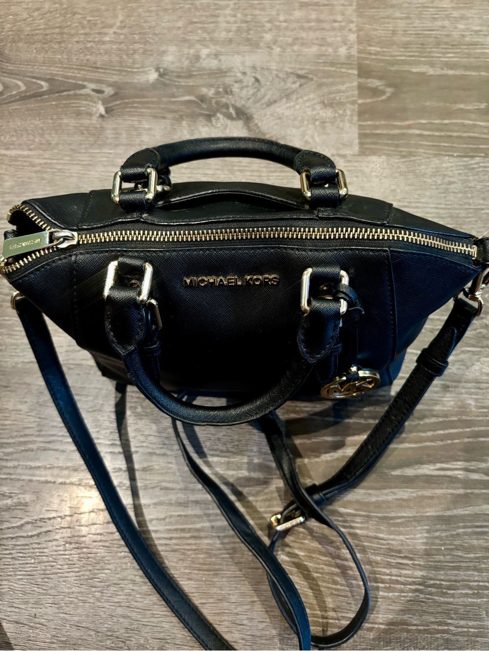 Michael Kors Black Saffiano Leather Purse - Picture 4 of 8